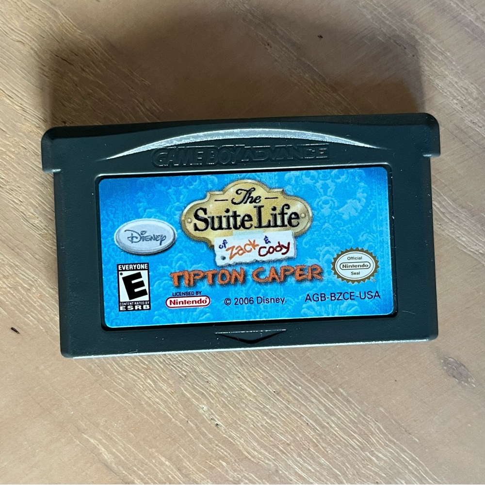 DISNEY'S The Suite Life of Zack & Cody: Tipton Caper GBA Video Game - Picture 4 of 5